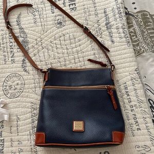Dooney and Bourke Crossbody bag